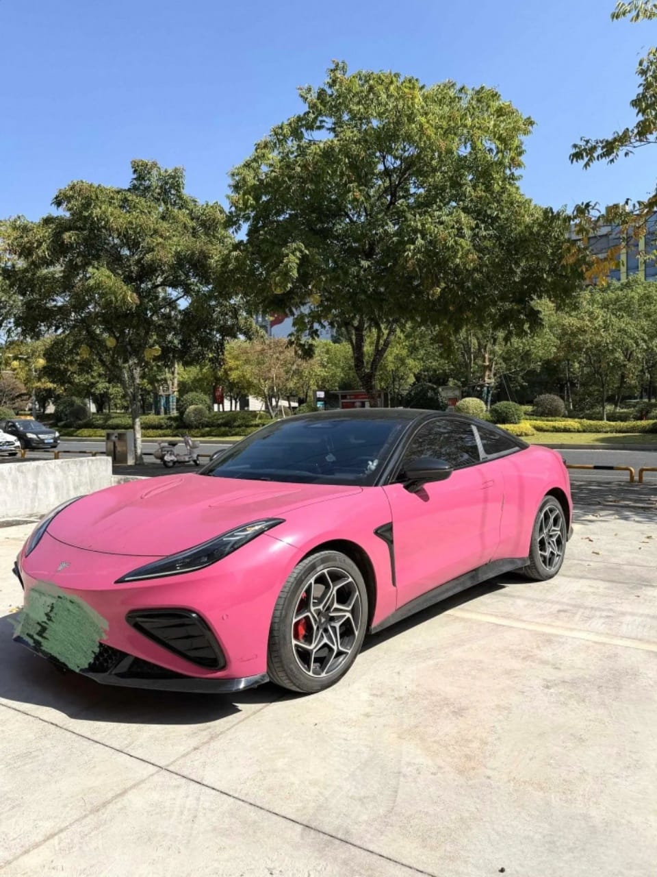 Hozon Neta GT 580 AWD