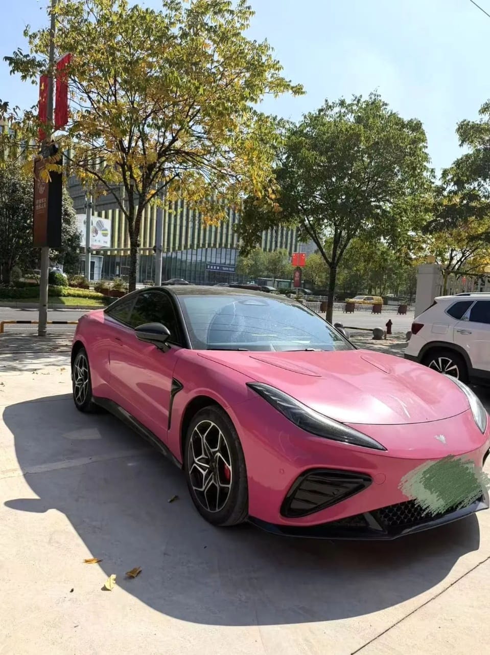 Hozon Neta GT 580 AWD