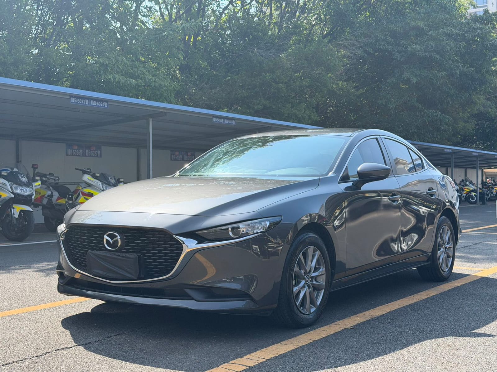 Mazda 3 Axela с автоматической коробкой передач