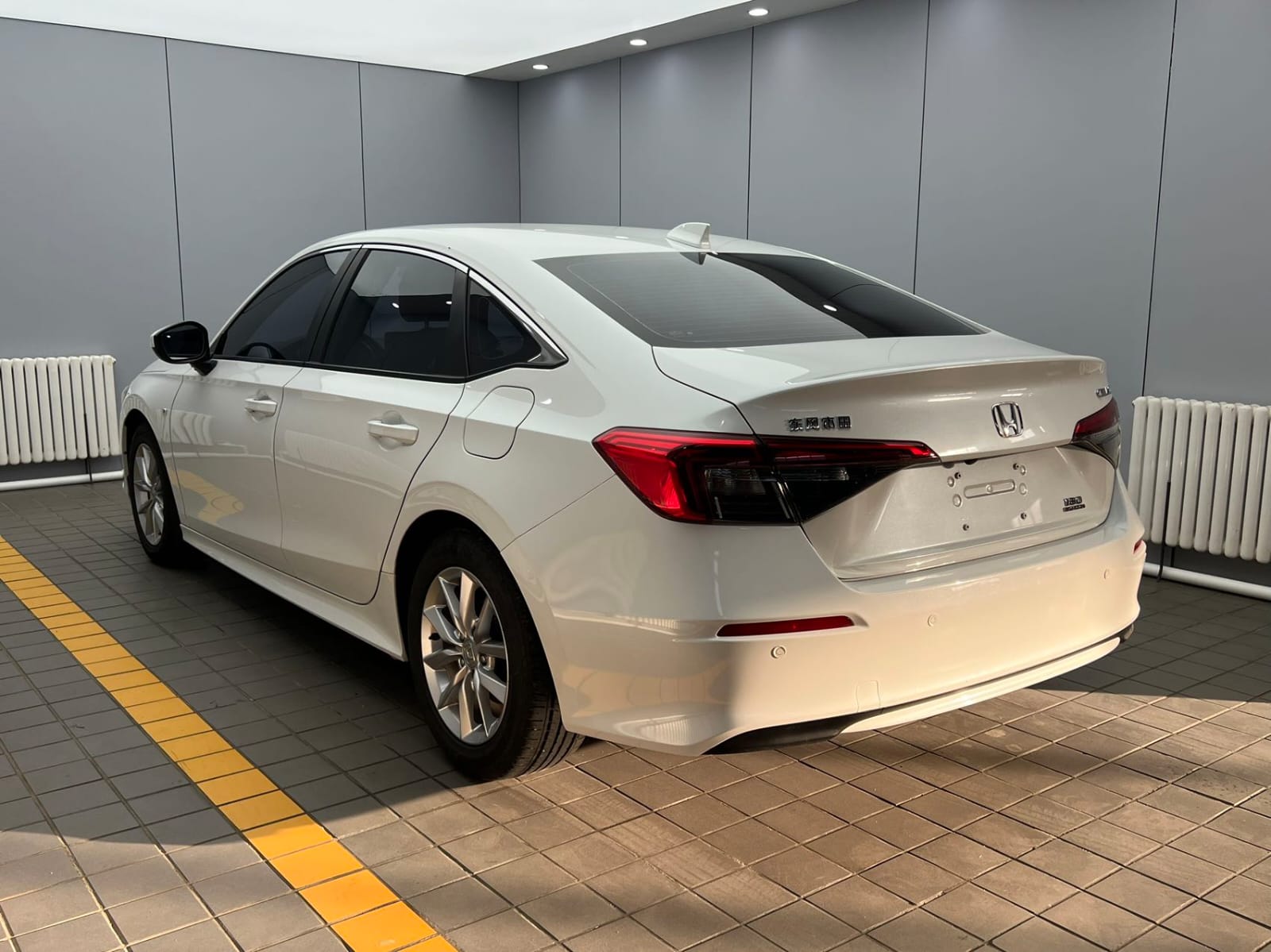 Honda Civic 180 Turbo CVT