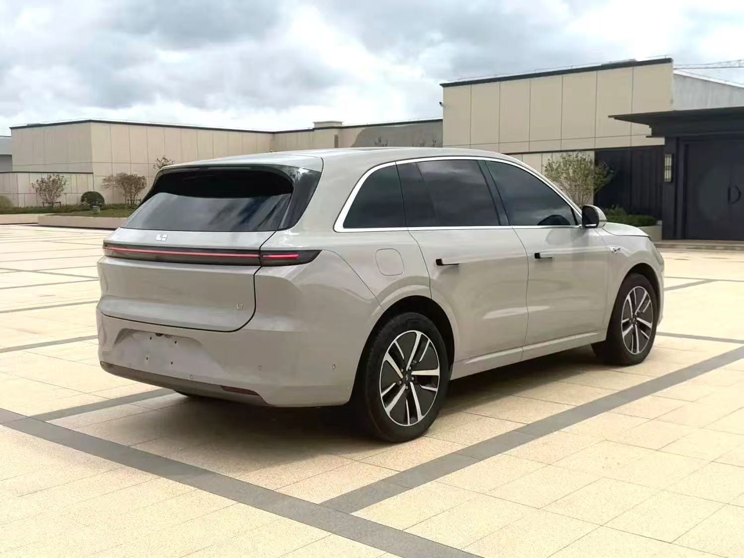 Lixiang L7 Pro AWD