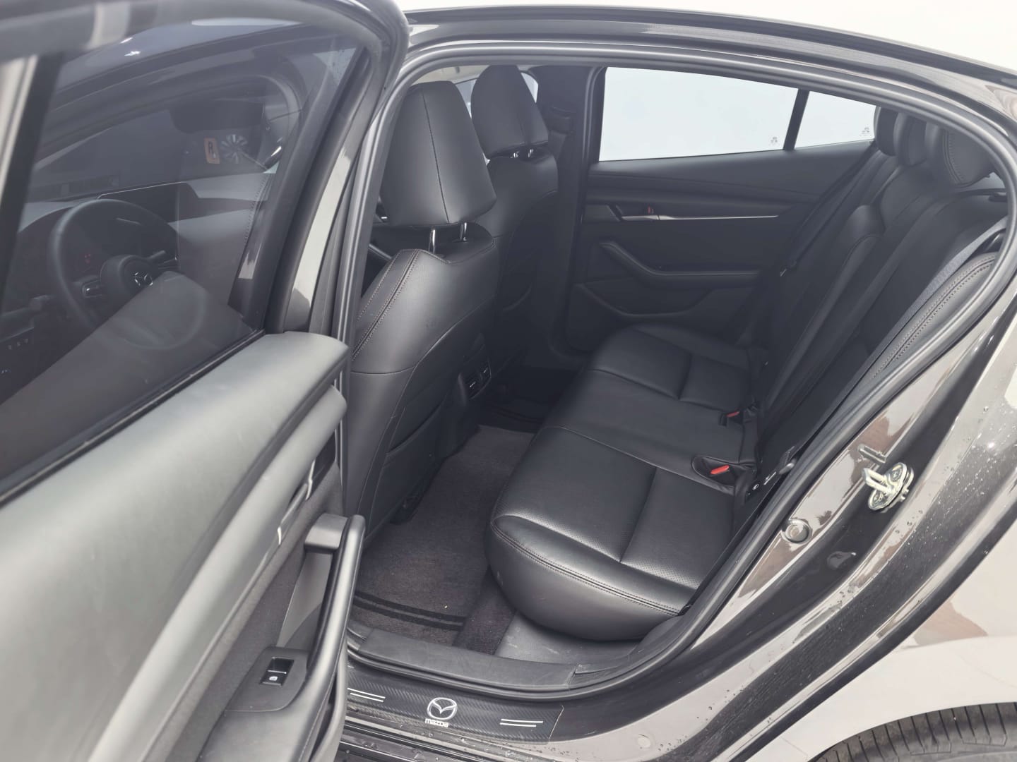Mazda 3 Axela 1.5L