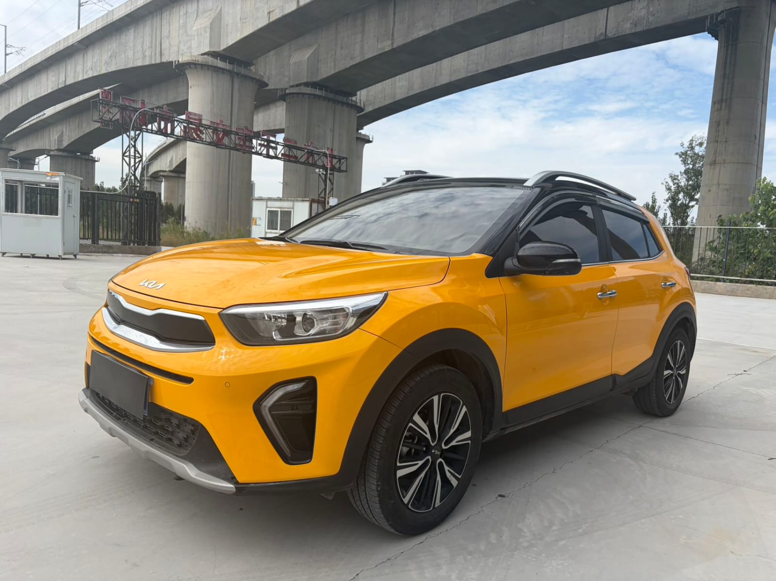 Kia KX1 1.4L Automatic Skylight Version