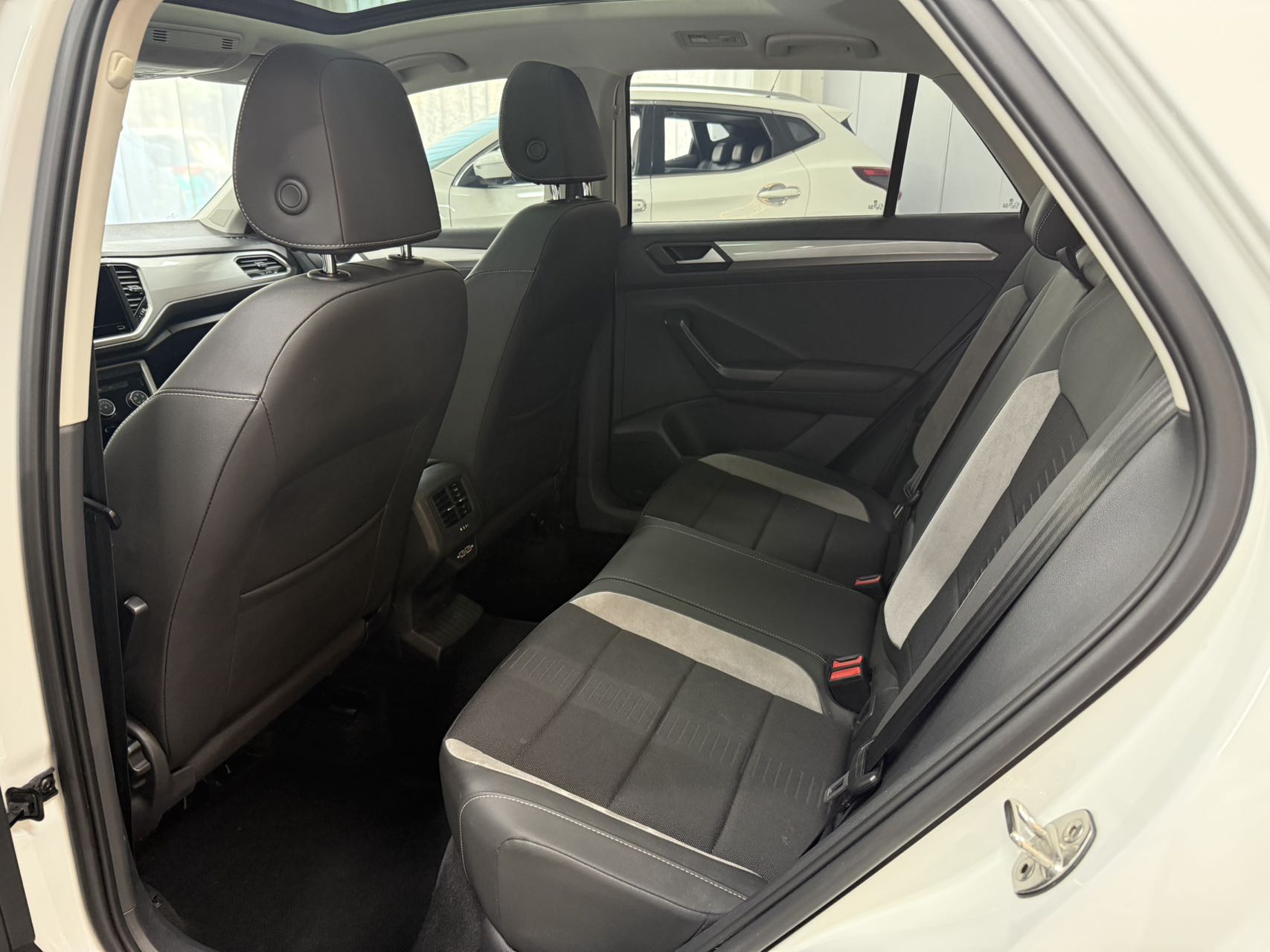 Volkswagen T-Roc Tango 280TSI DSG Elite Plus