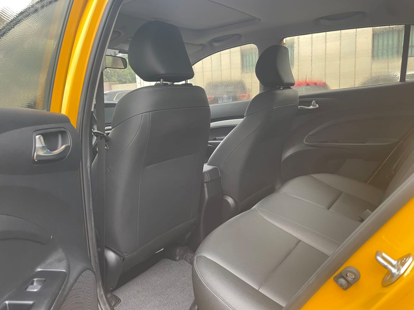 Kia KX1 1.4L CVT Skylight Edition