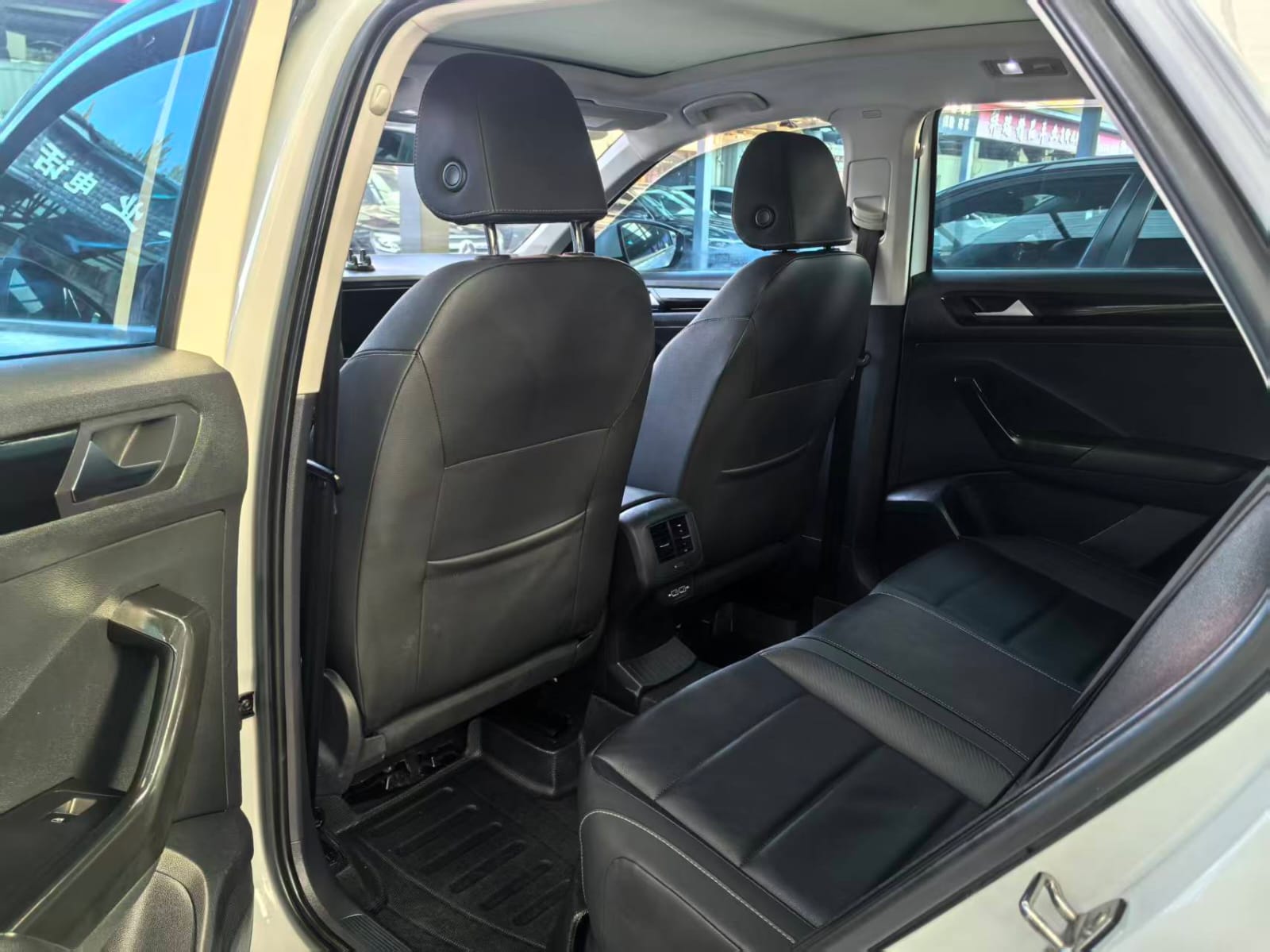 Volkswagen T-Roc 1.4TSI 280TSI Elite Plus