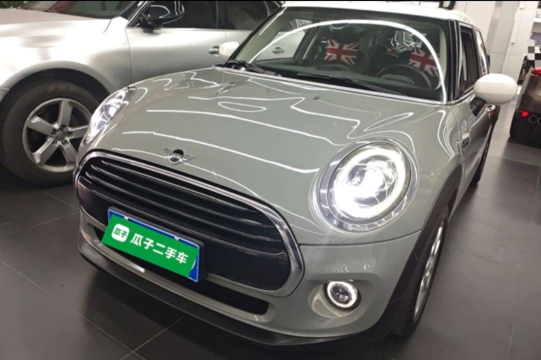 MINI COOPER Classic Pie