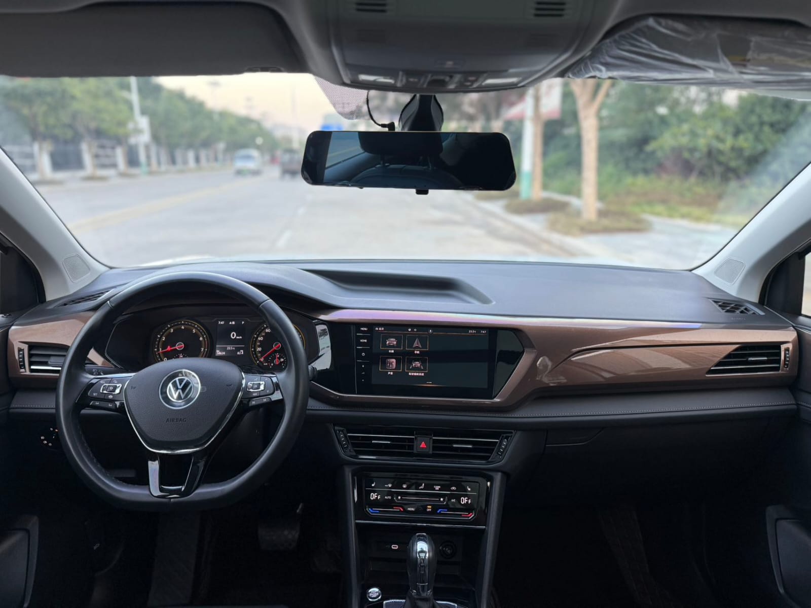 Volkswagen Tharu 2021 280TSI Deluxe PLUS