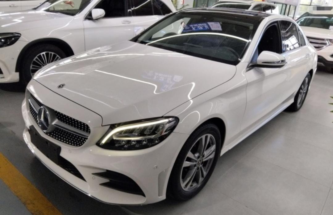 Mercedes-Benz C-Class 2021 C 200 L Модная спортивная версия