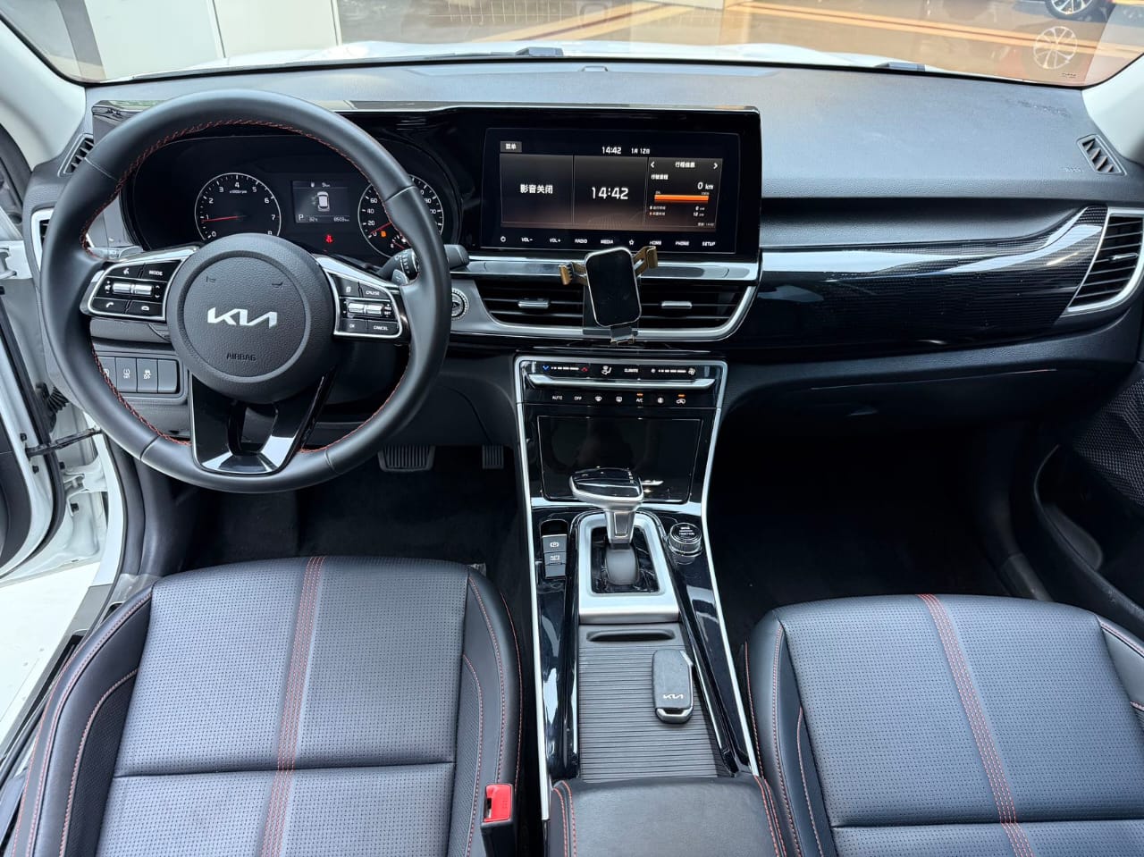 Kia KX3 2021 1.5L CVT модная версия