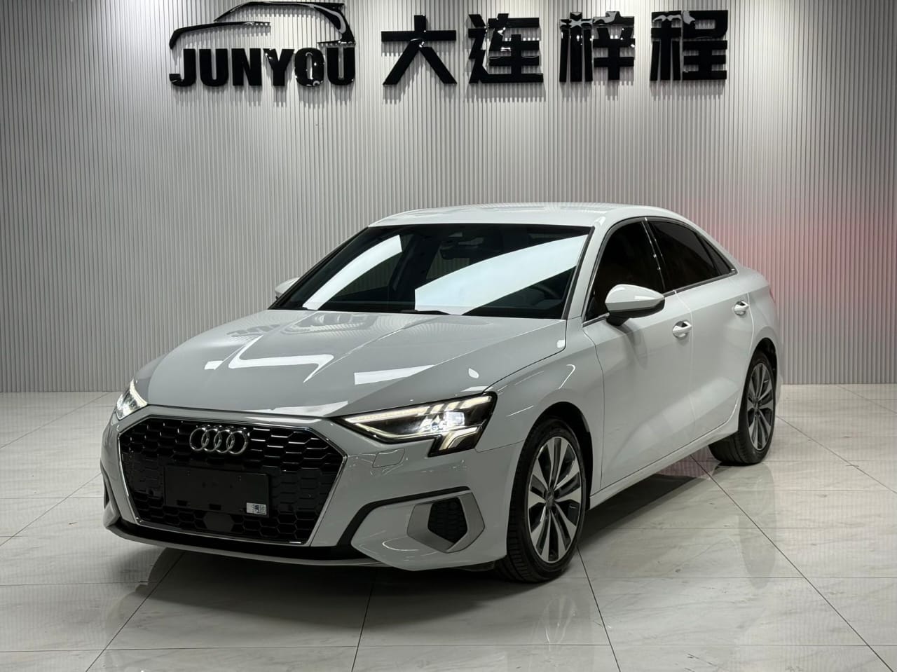 Audi A3 Limousine 35 TFSI элегантный