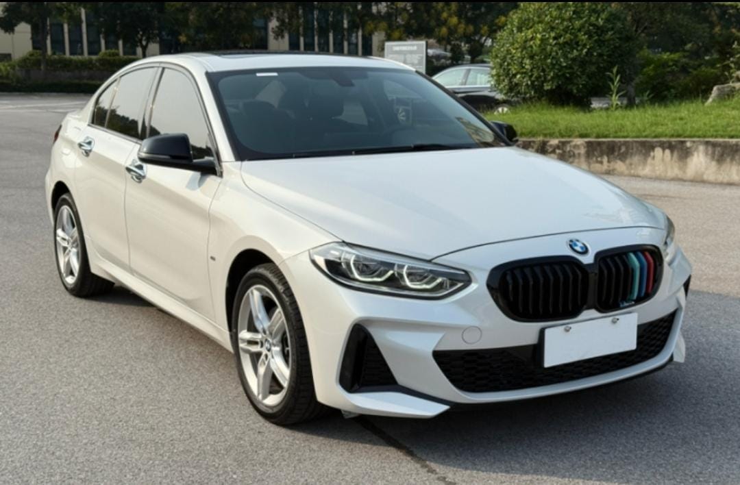 BMW 1 Series 2023 120i M Sport Night Edition