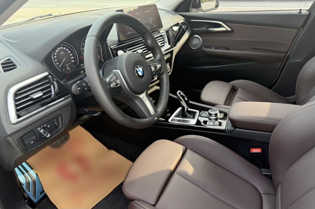 BMW 1 Series 2023 120i M Sport Night Edition