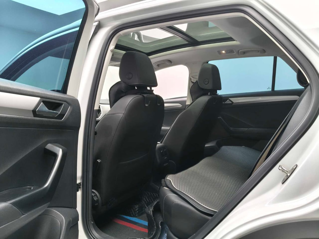 Volkswagen T-ROC Tango 2022 280TSI DSG Elite PLUS