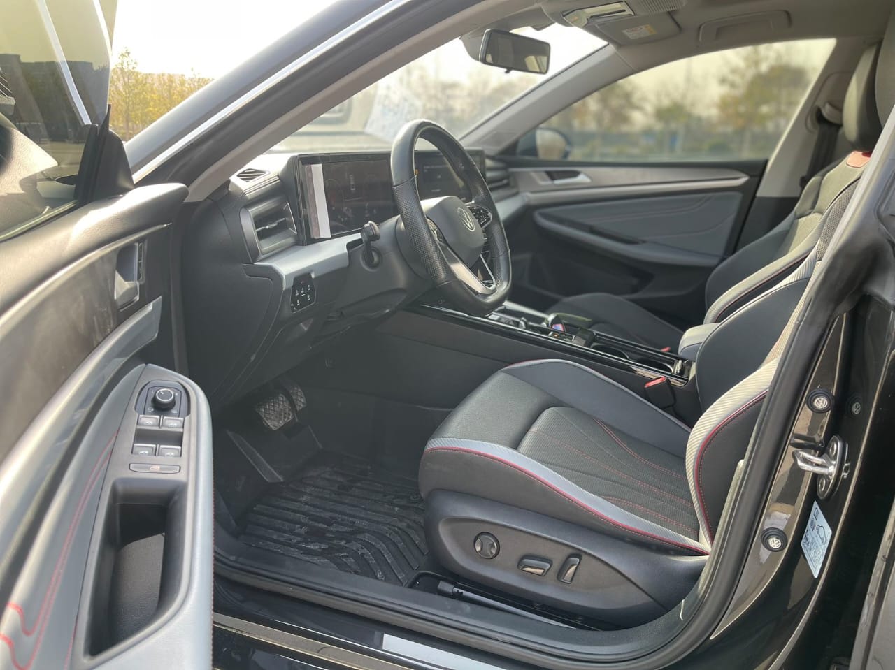 Volkswagen Lamando L 2022 280TSI DSG Cool Hot Edition