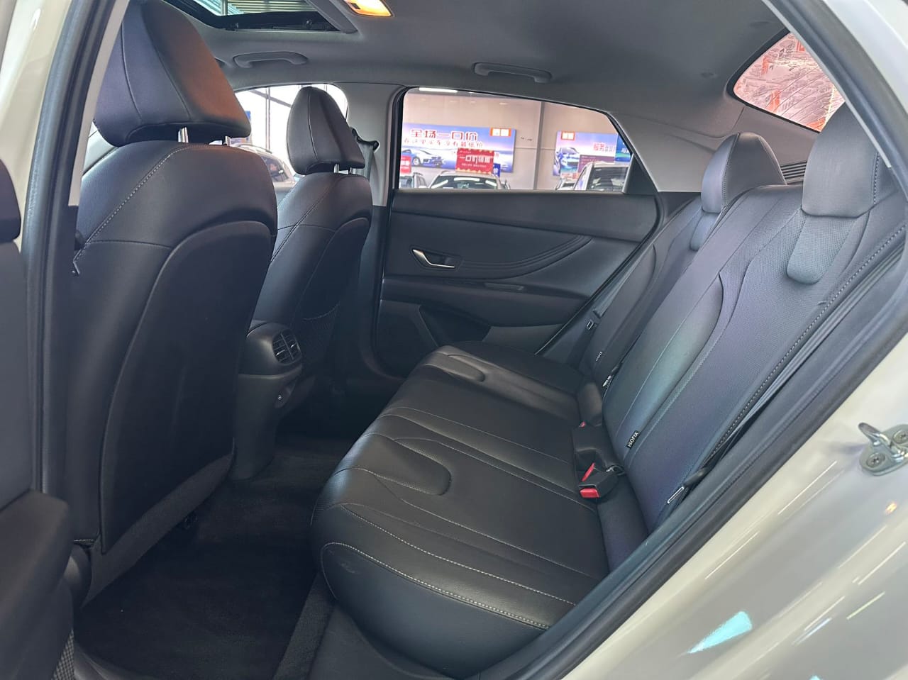 Hyundai Elantra 1.5L Premium Edition 2021