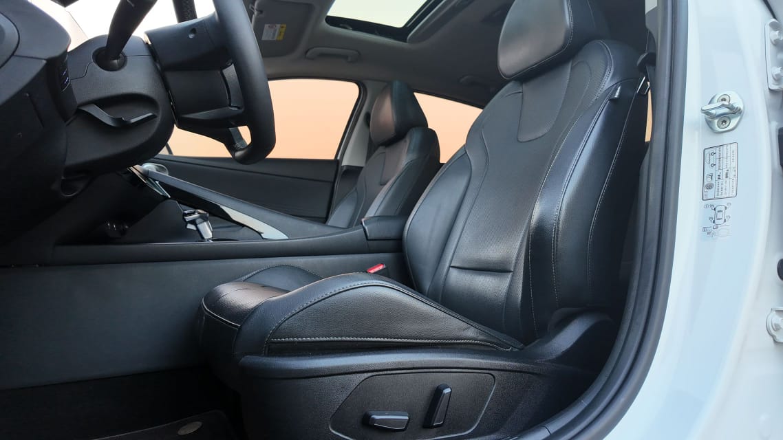 Hyundai Elantra 2022 1.5L CVT LUX Premium Edition