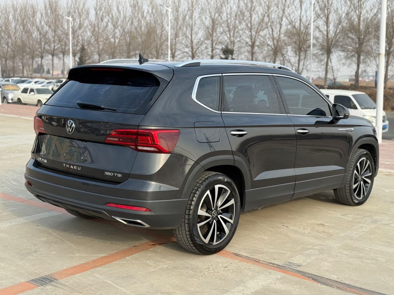 Volkswagen Tharu 2022 280 Deluxe