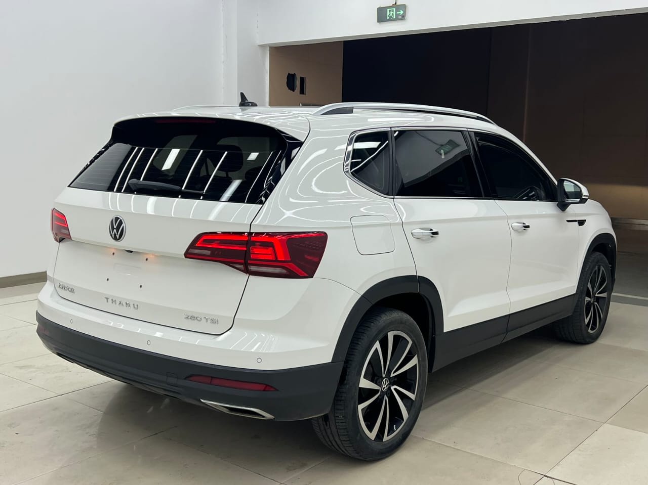 Volkswagen Tharu 2023 280TSI Deluxe Edition