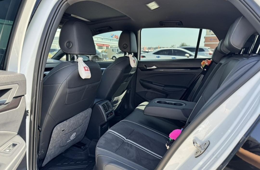 Volkswagen Golf 280TSI DSG R-Line Lite 2023