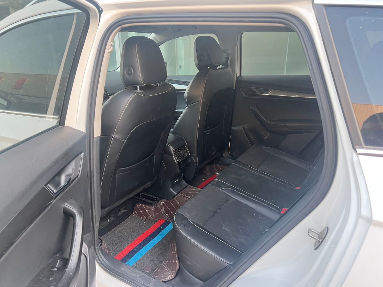 Skoda Karoq 2021 TSI280 Deluxe Edition