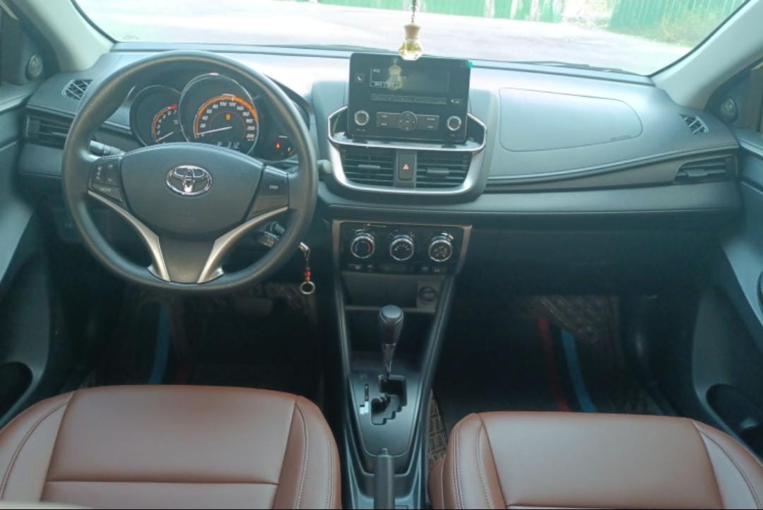 Toyota Yaris 1.5L CVT 2022 года