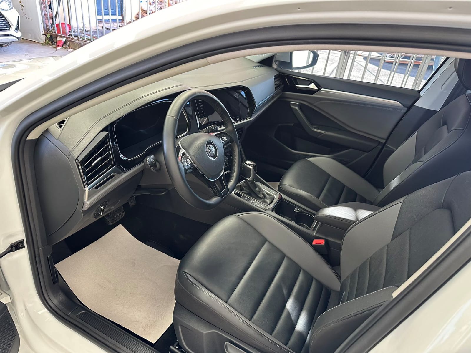 Volkswagen Sagitar 2021 280TSI DSG