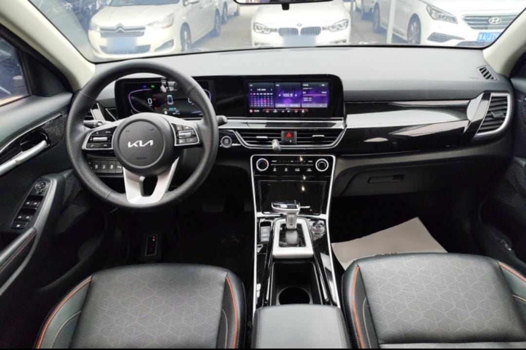 Kia Seltos 2023 1.5L CVT Deluxe Edition