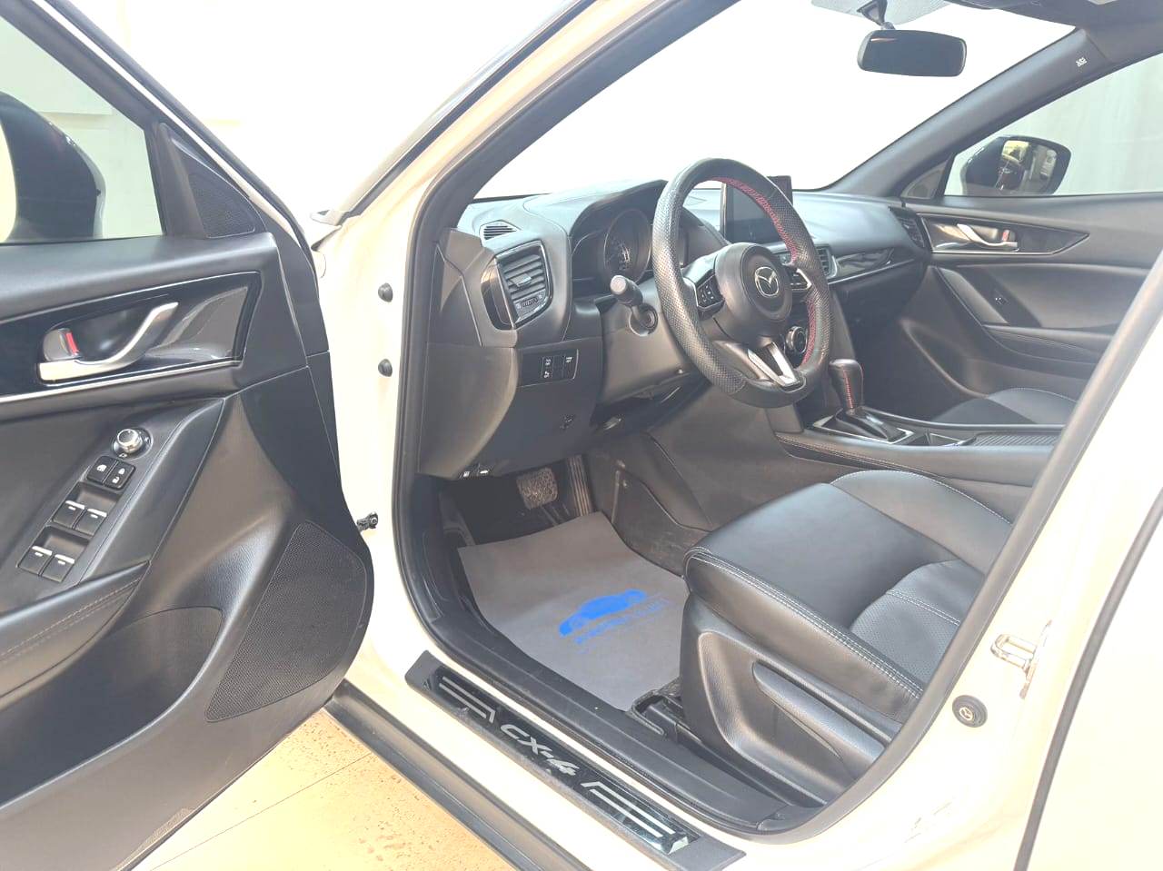 Mazda CX-4 2021 2.0L Blue Sky Dynamic Edition