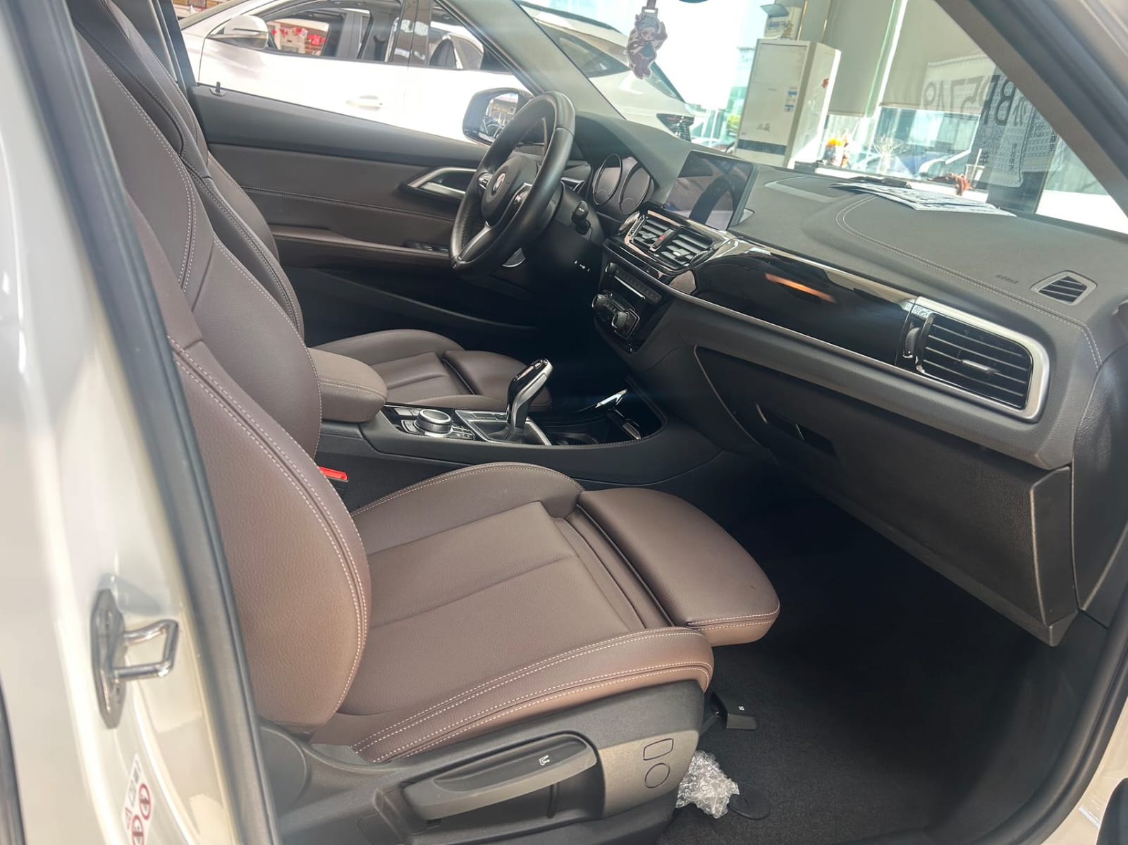 BMW 120i M Sport 2021 1.5 л