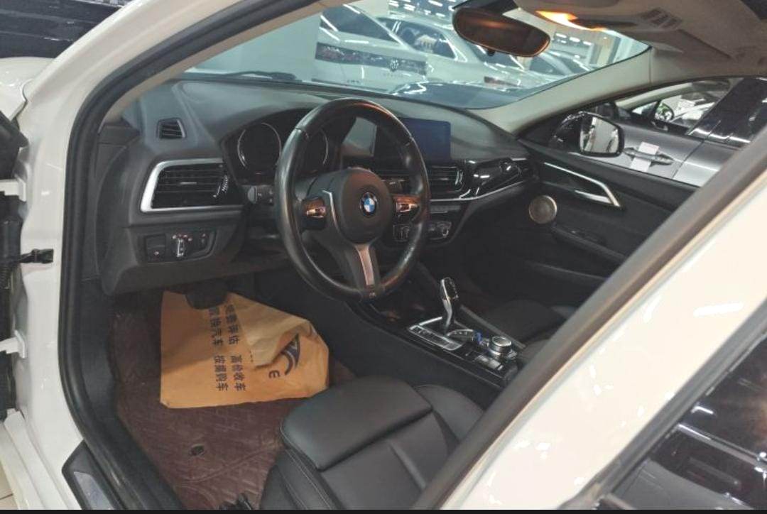 BMW 1 Series 2021 120i M Sport Night Edition