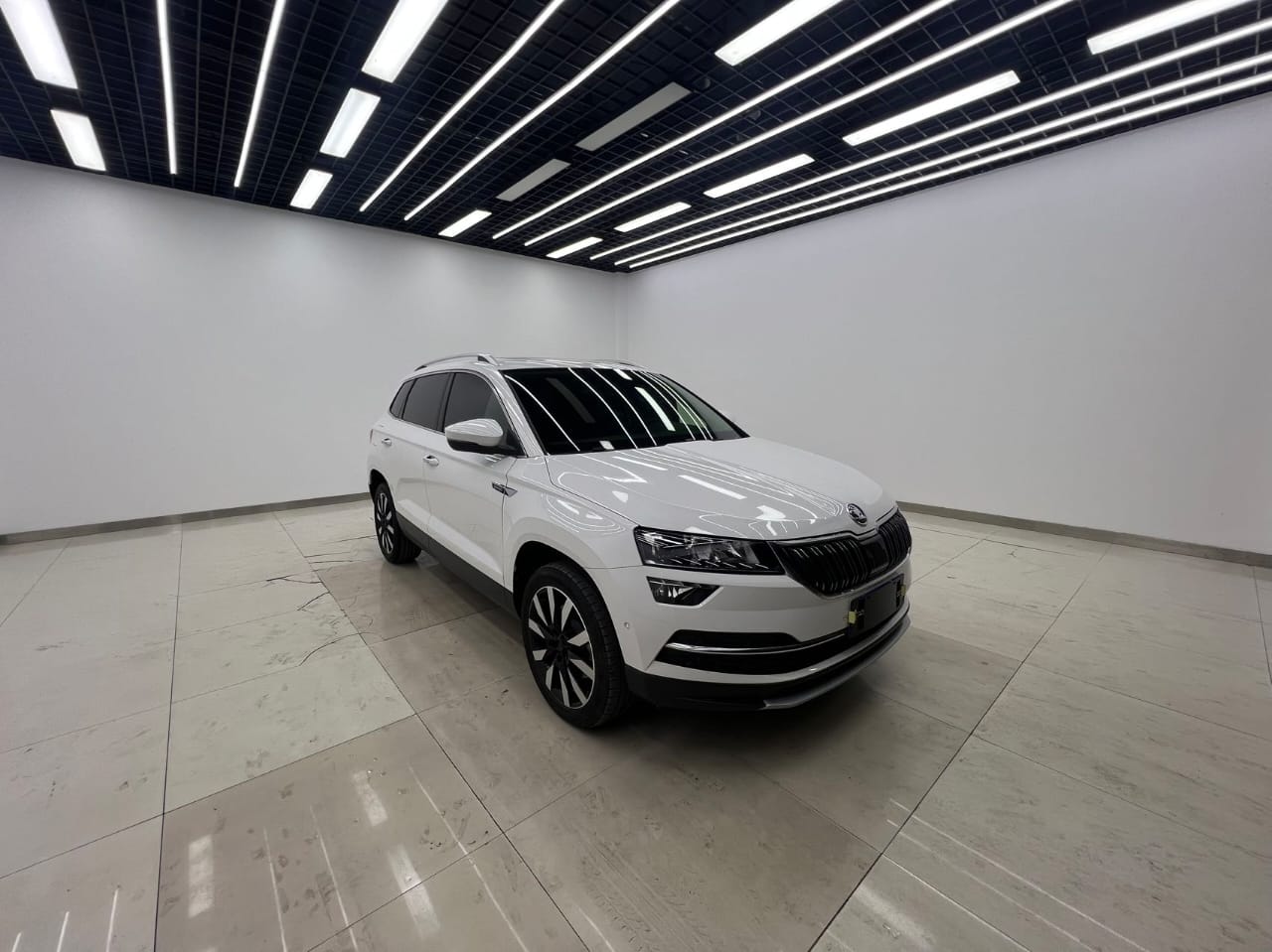 Škoda Karoq 2021 TSI280 Deluxe Edition