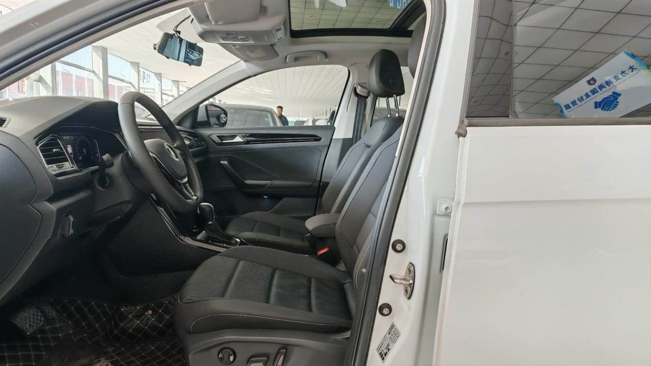 Volkswagen T-Roc 280 Plus 2022