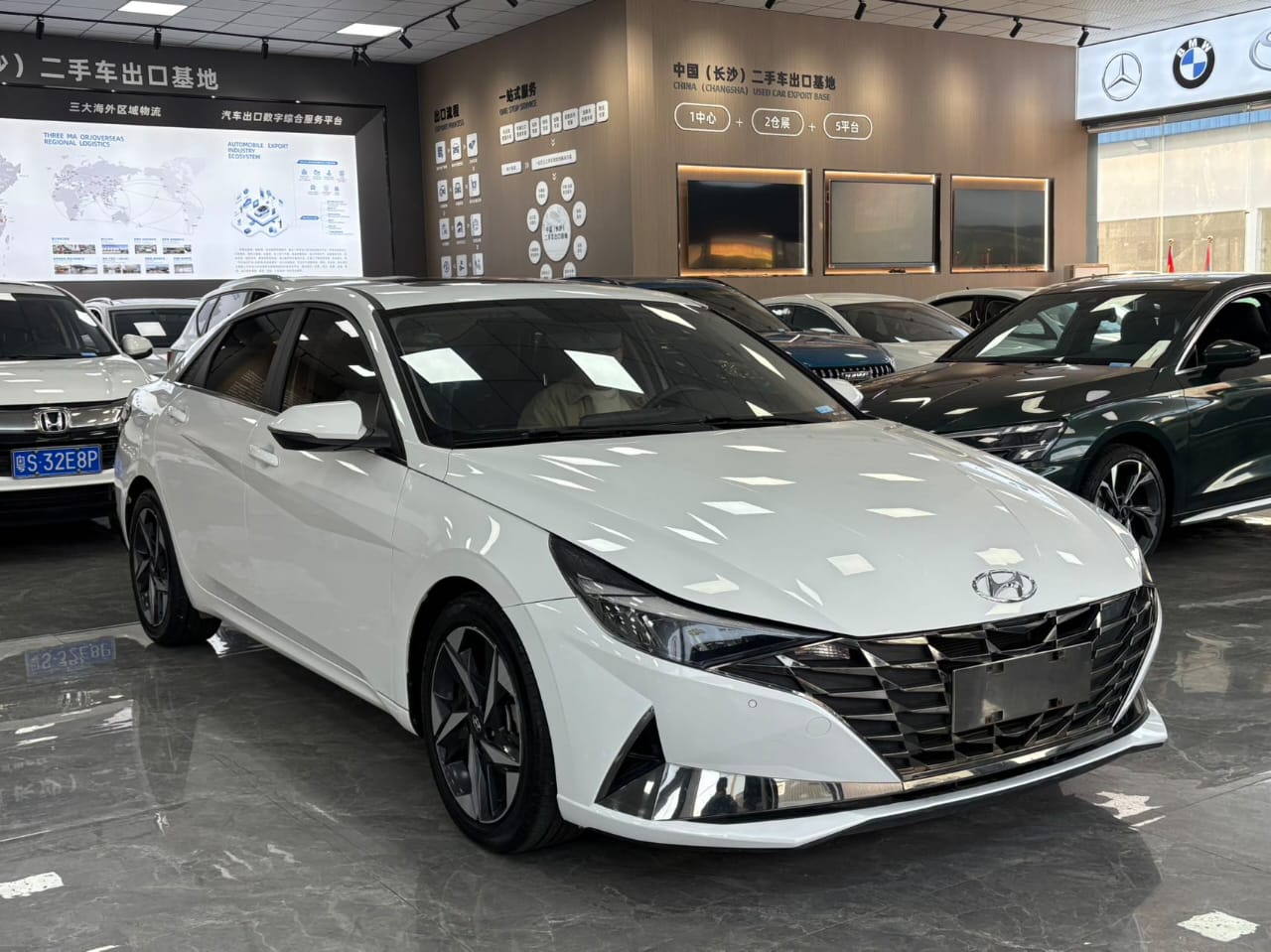 Hyundai Elantra 2022 1.5L CVT GLX Elite Edition
