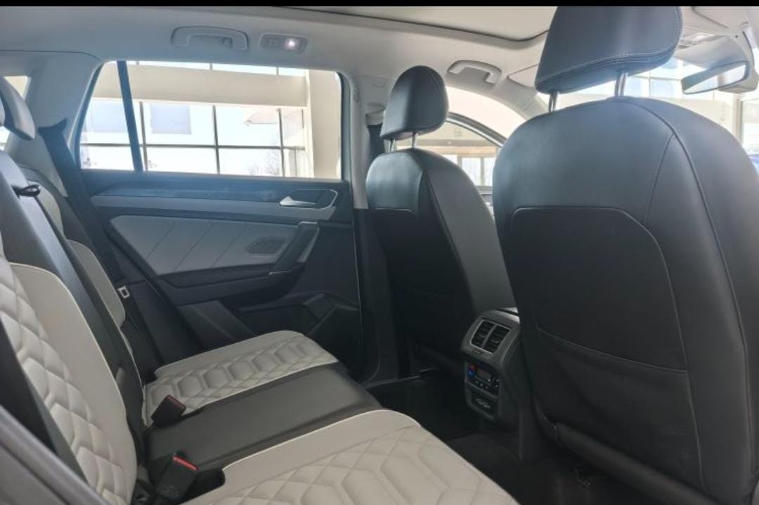 Volkswagen Tayron 2023 280TSI Deluxe Plus Premium Edition