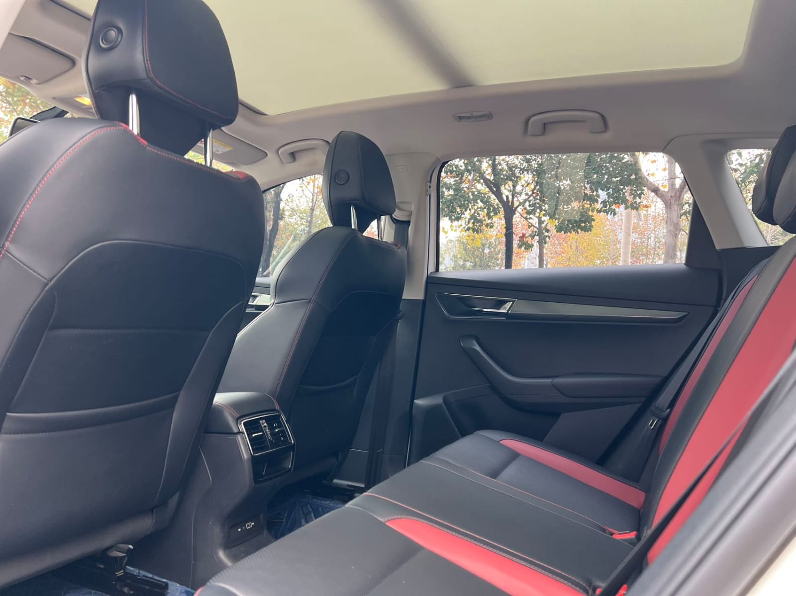 Škoda Karoq 2022 TSI280