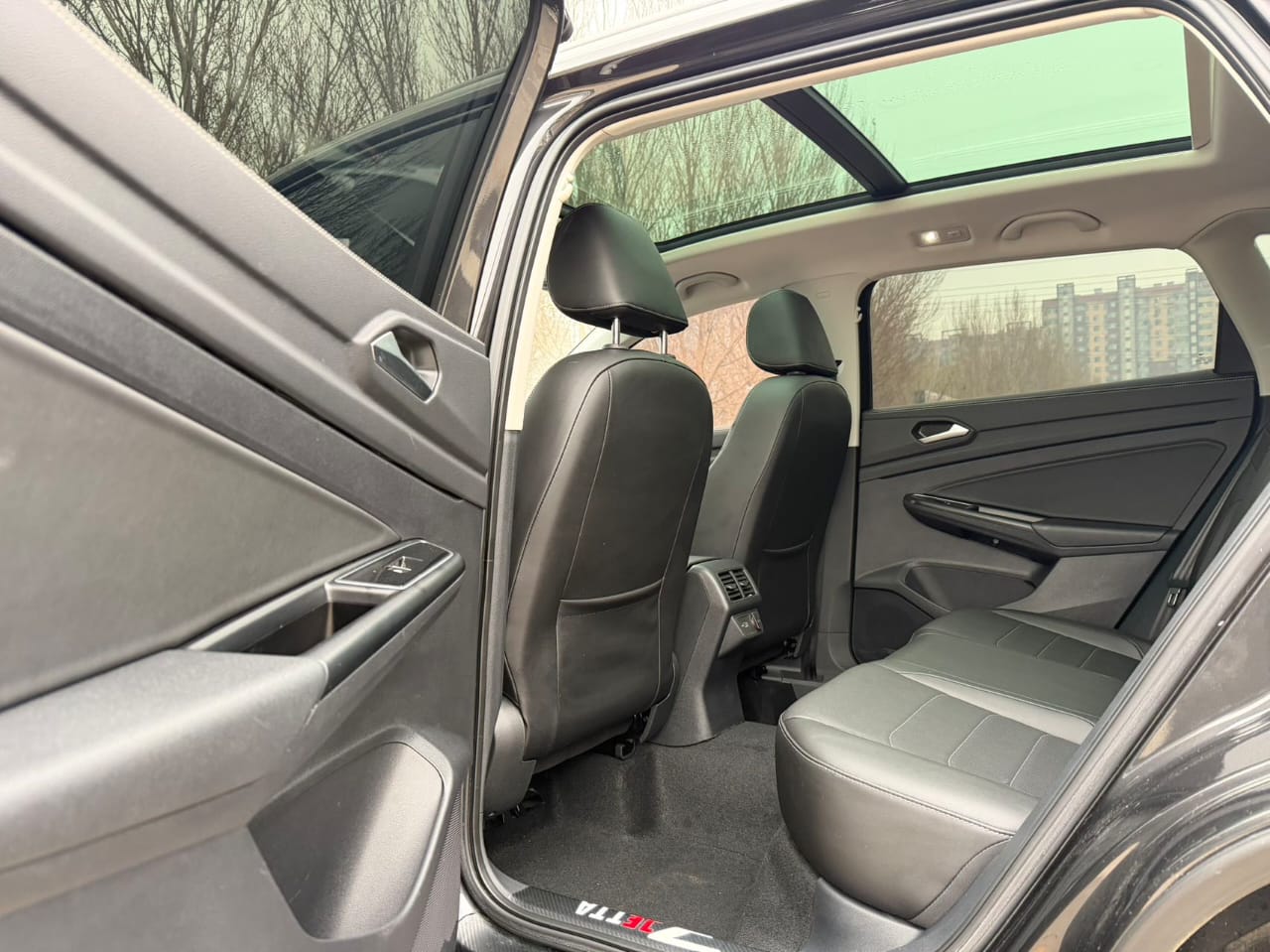 Jetta VS7 2022 1.4T Automatic Joy Pro Black Front Edition