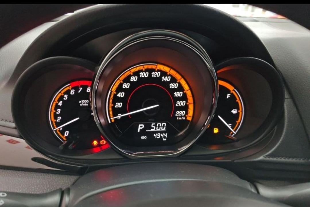 Toyota Yaris L 2022 Glamour X 1.5L CVT Deluxe PLUS Edition