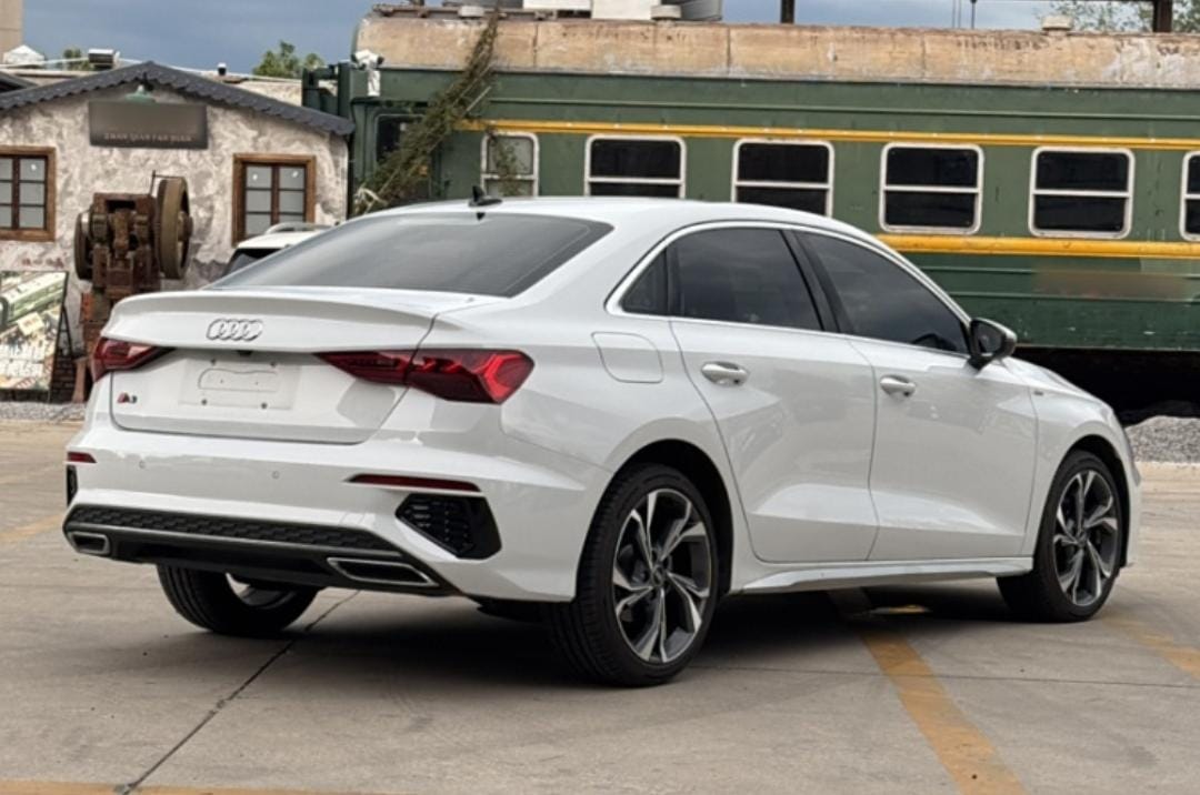 Audi A3L Limousine 2023 35 TFSI