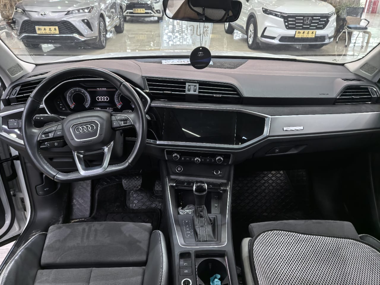 Audi Q3 2021 35 TFSI