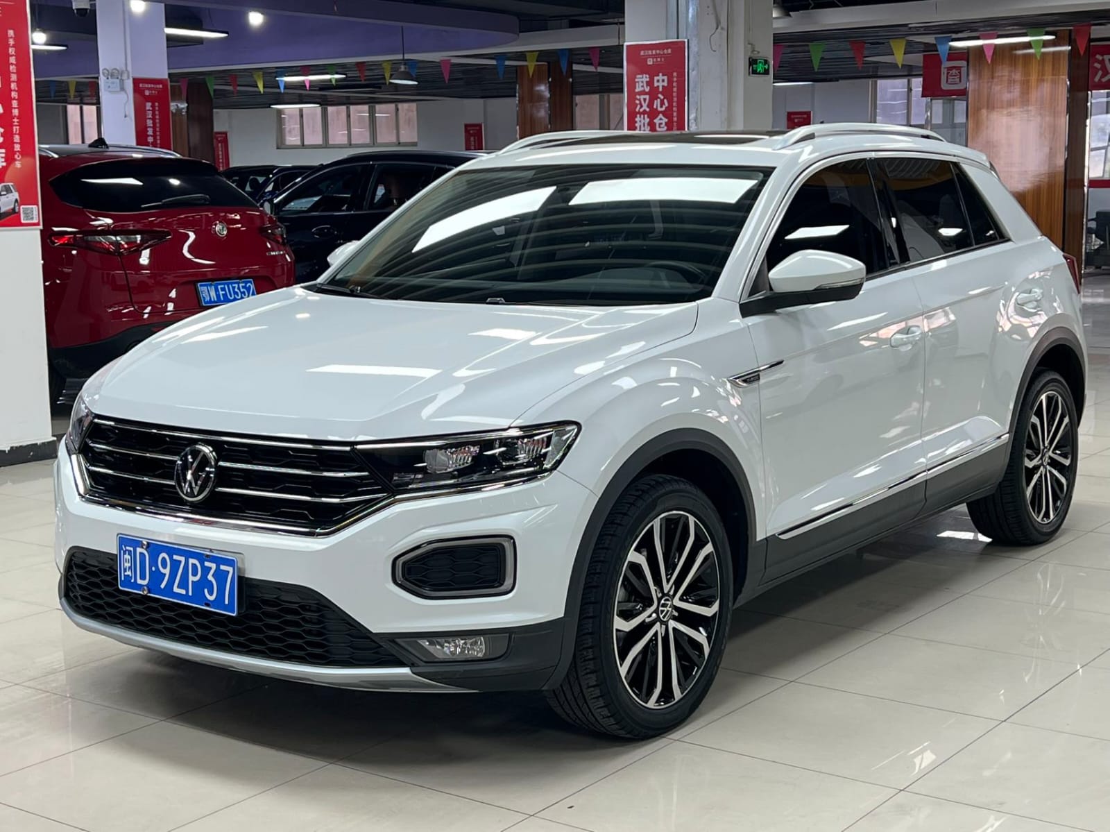 Volkswagen T-Roc 2022 280TSI DSG Enjoy Plus Tango Edition