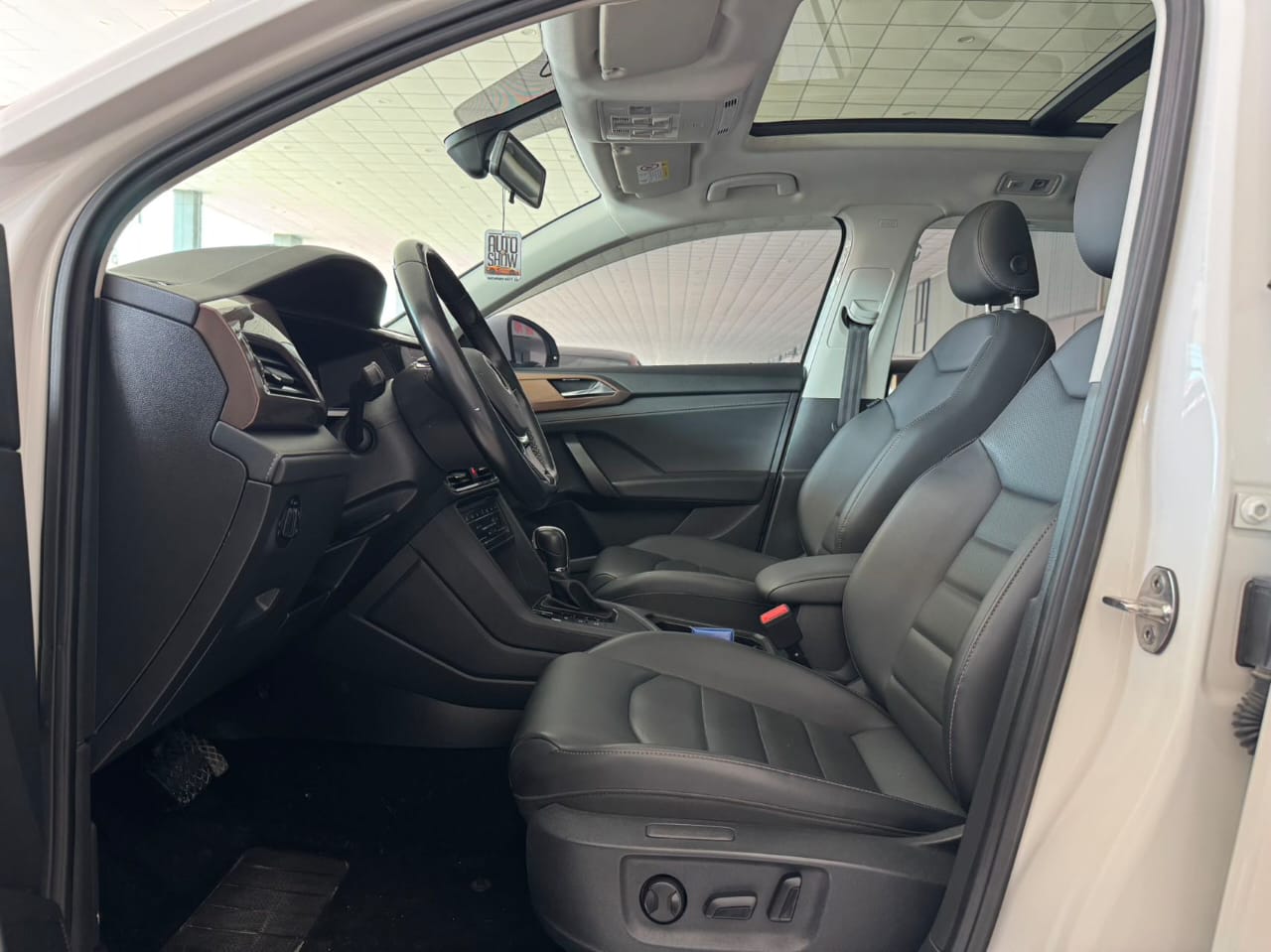 Volkswagen Tharu 2022 280TSI Deluxe Edition PLUS