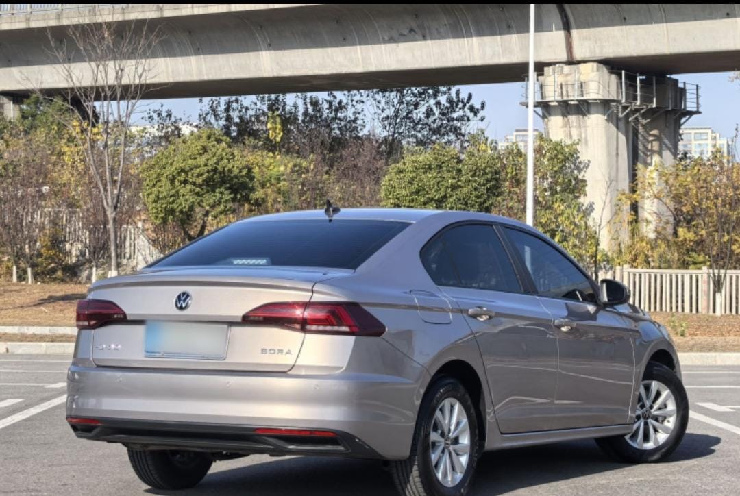 Volkswagen Bora 1.5L