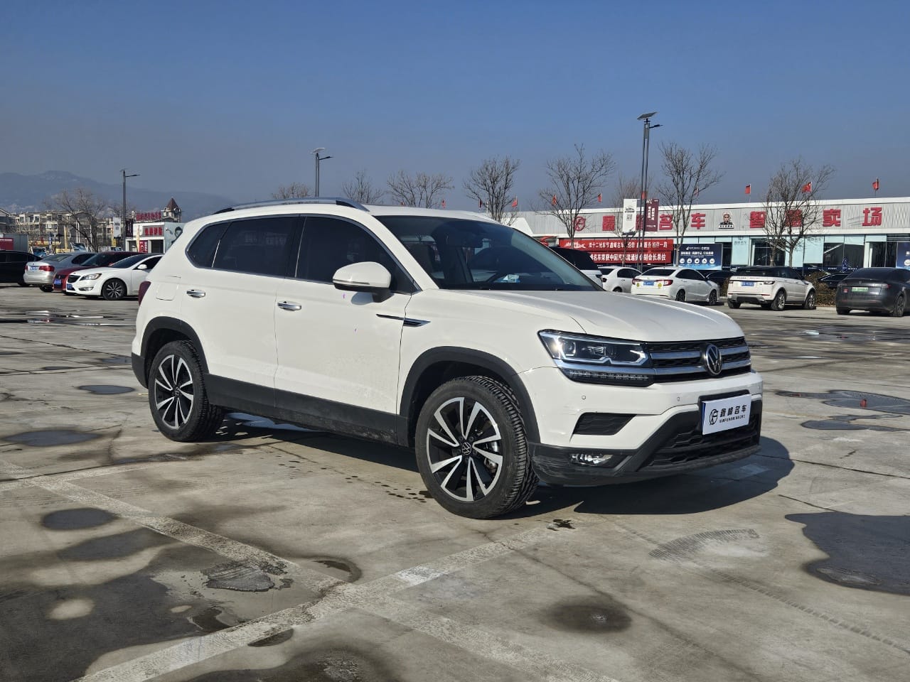 Volkswagen Tharu 280TSI Deluxe Edition