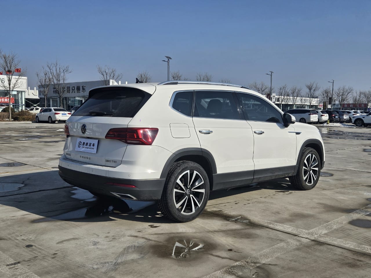 Volkswagen Tharu 280TSI Deluxe Edition